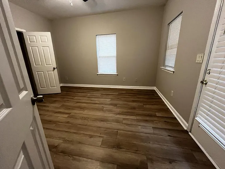 150 Joseph E Lowery Blvd SW — Photo 5