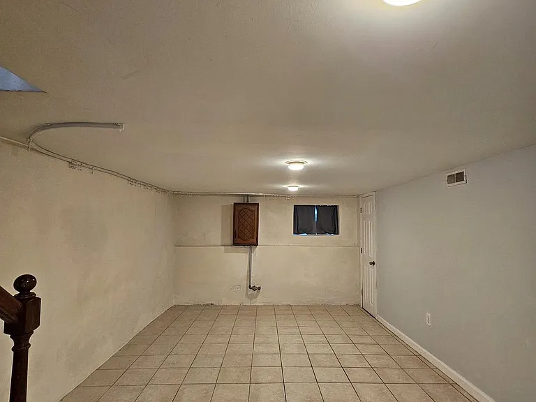 2343 Moore St — Photo 18
