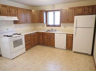 35 Pine St APT 4, Waltham, MA 02453