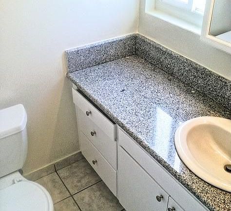 3rd image of 207 W Garfield Ave APT 2
