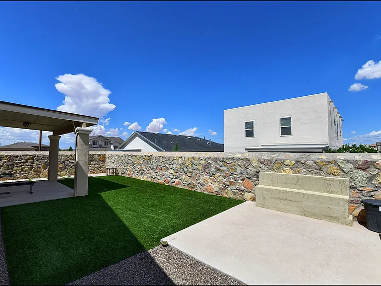 221 Jennice Cir — Photo 46