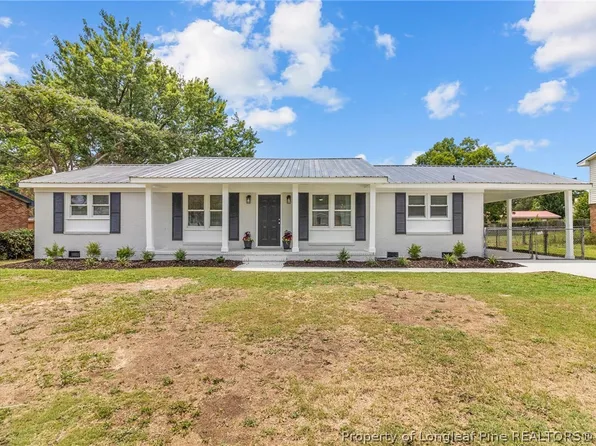 1606 Grandview Dr, Fayetteville, NC 28314