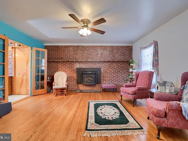 510 E Park St — Photo 9