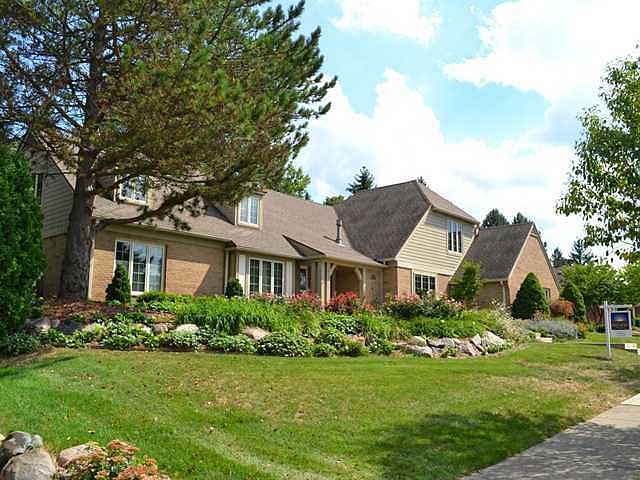 1st image of 1618 E Stanlake Dr