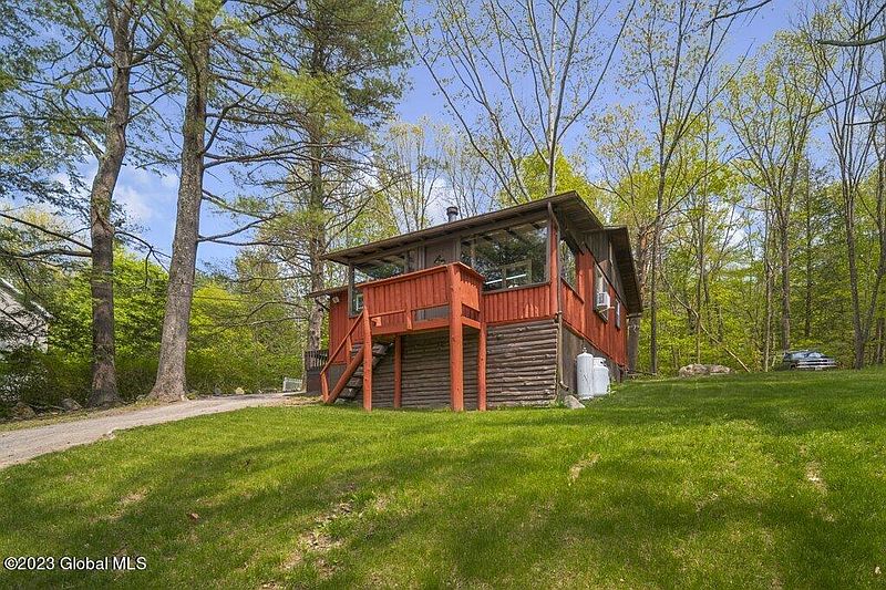 5th image of 428 Green Lake Road