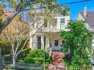 2833 Chestnut St, New Orleans, LA 70115