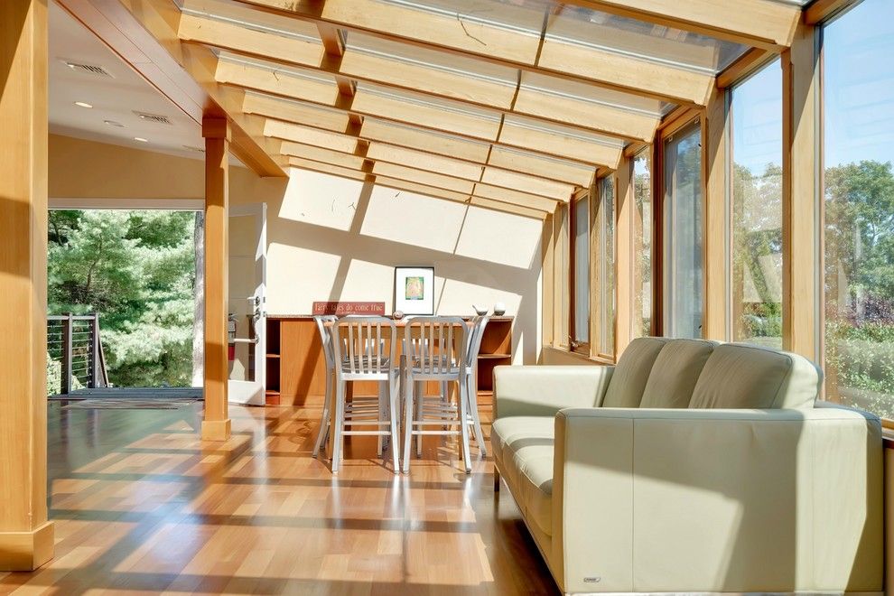  ABUNDANT SUNSHINE & WIDE OPEN SPACE