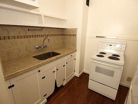 4th image of 2160 Leavenworth St APT 202