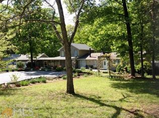 100 Mary Davidson Rd, Claarkesville, GA 30528