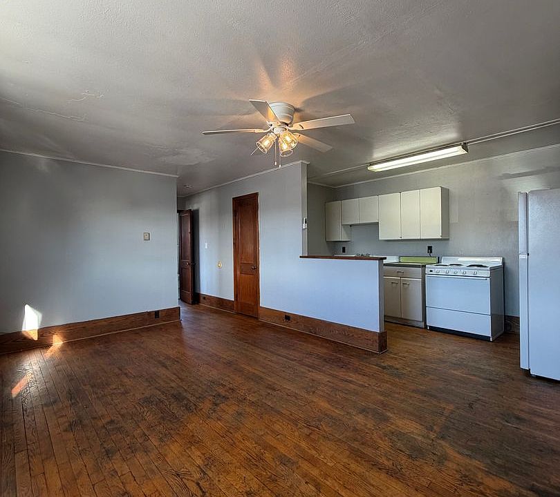 1st image of 35571 2nd St #6