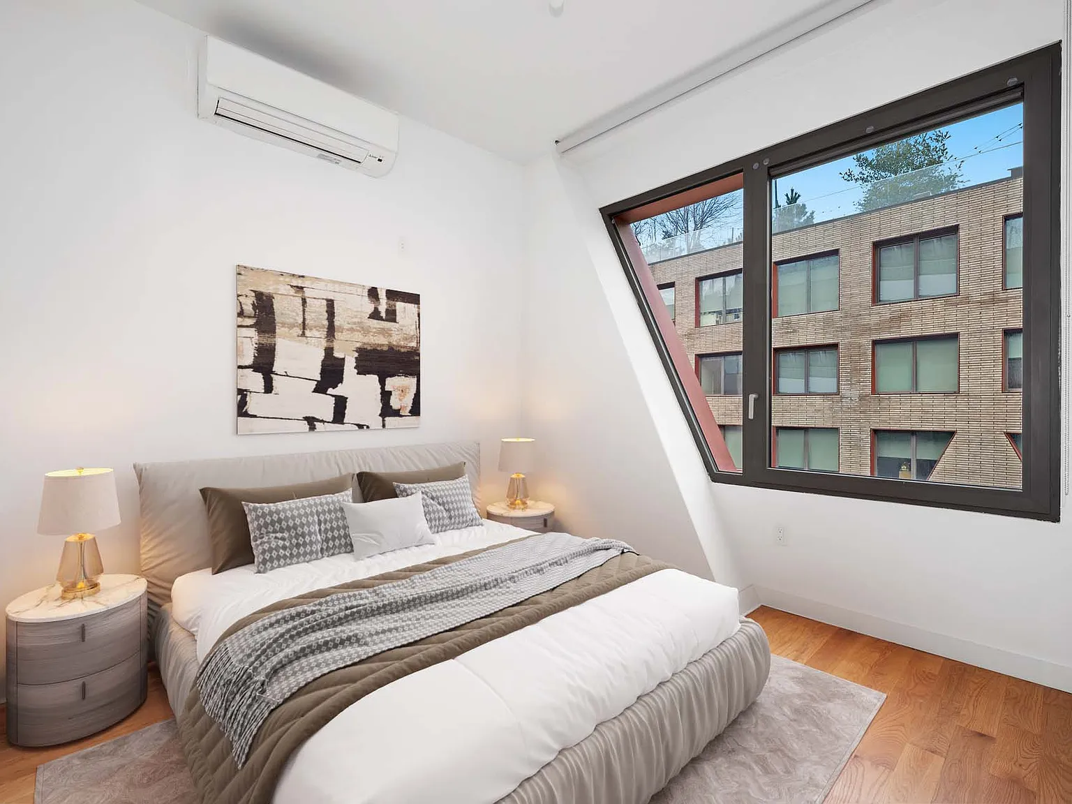 54 Noll Street — Photo 3