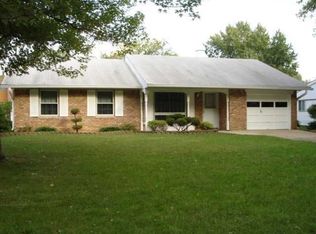 719 Sunset Blvd, Greenwood, IN 46142