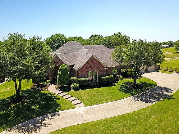 5th image of 1500 Crestwood Trl
