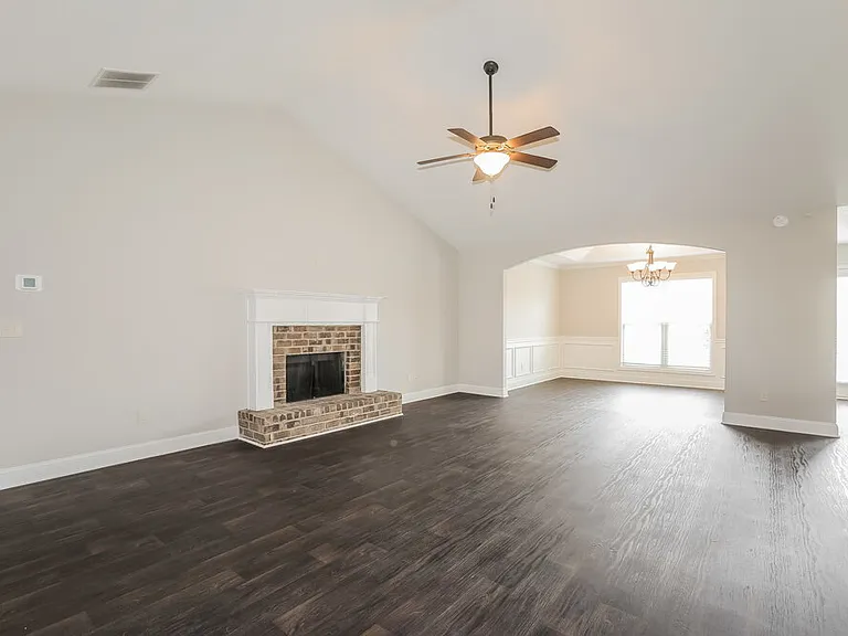 1779 Miller Springs Dr — Photo 3