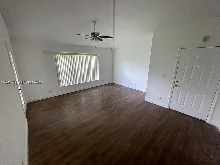 4072 NW 87th Ave #4072 — Photo 5