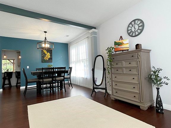 2nd image of 5 Grayhawk Way