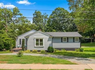 618 N Charles St, Mebane, NC 27302