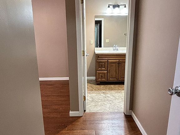 3rd image of 1810 Bishop Ave #J