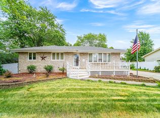 17935 Dekker St, Lansing, IL 60438