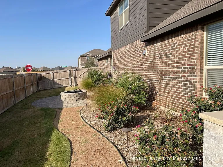 1219 Pavilion Pkwy — Photo 25
