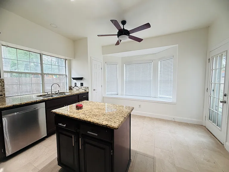 434 Moonlight Way — Photo 9