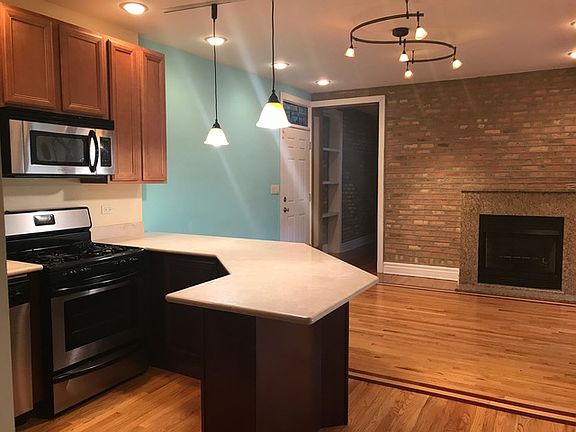 4th image of 6614 S Kenwood Ave APT 206