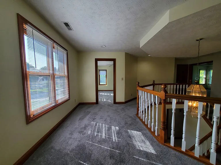 324 Redwood Blvd — Photo 33