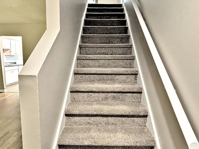 Avalon Cove Townhomes — Photo 21