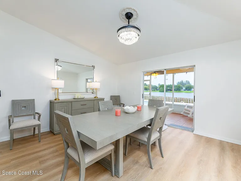 4540 Bellaluna Dr — Photo 4