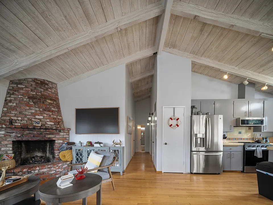 24703 Camino Del Monte