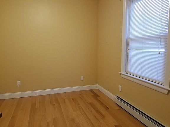 2nd image of 33-23 147th St Floor 1