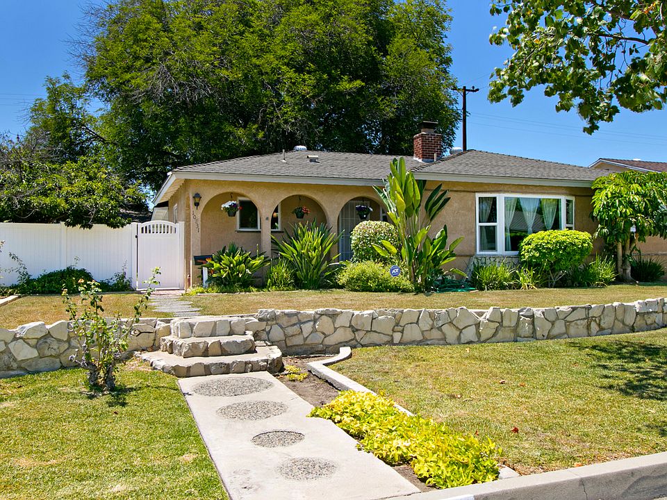 1st image of 10831 Bogardus Ave