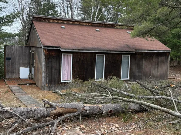 9961 Lower Chub Lake Rd, Gaylord, MI 49735