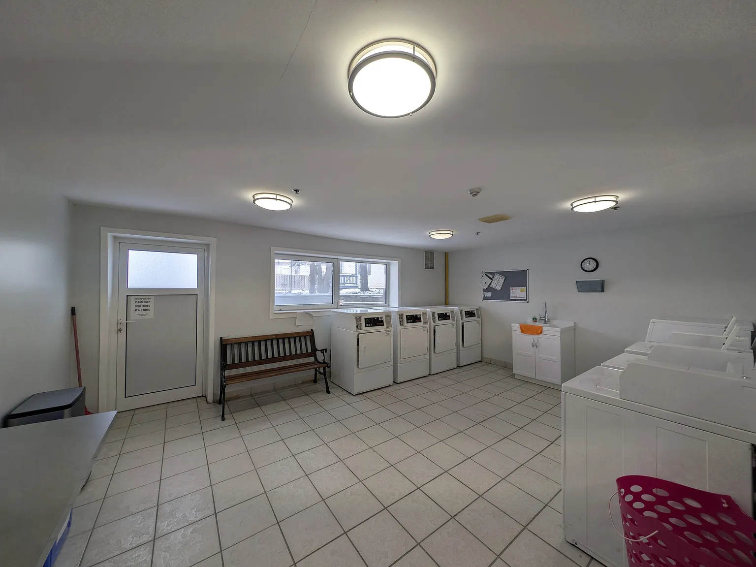 Essex Court Apartments - 216 Essex Avenue — Photo 4