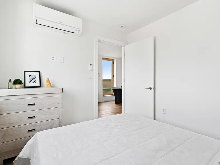 11 Weirfield St #7B — Photo 9