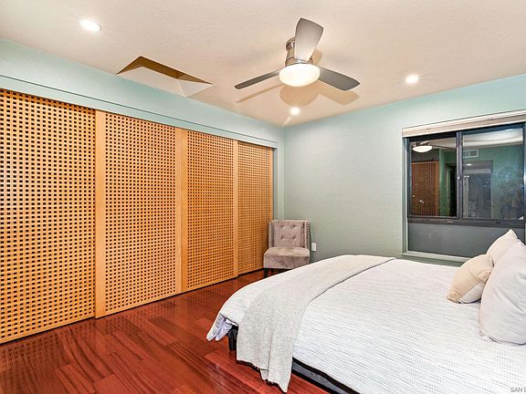 4th image of 1027 Essex St Unit B