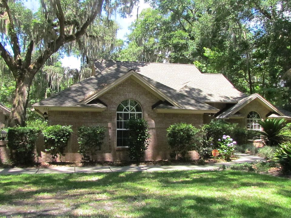 Front View of Home