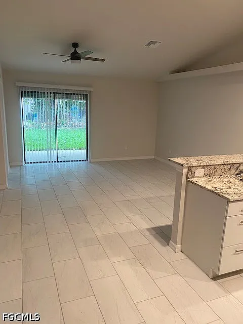 3 bed, 2.0 bath, 1200 sqft, $1,750 — Photo 3