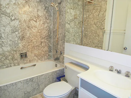 Rented by CCG Real Estate Brokerage | media 18