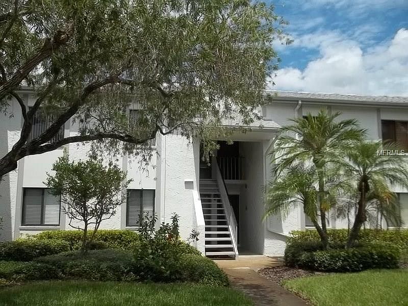 1st image of 124 E Cypress Ct