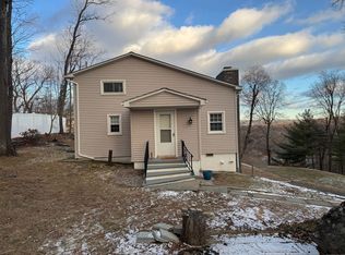 9 Hilldale Rd, New Fairfield, CT 06812