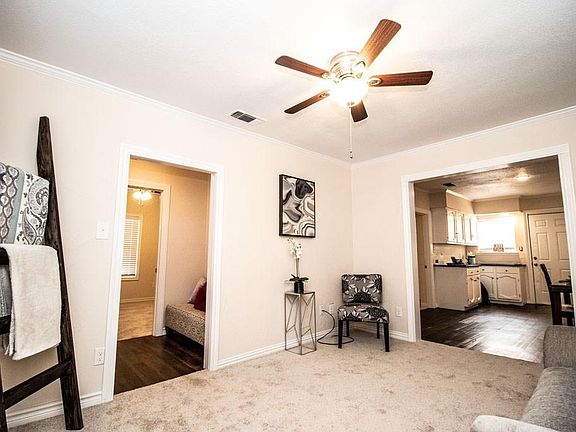 3rd image of 2904 Olive Pl