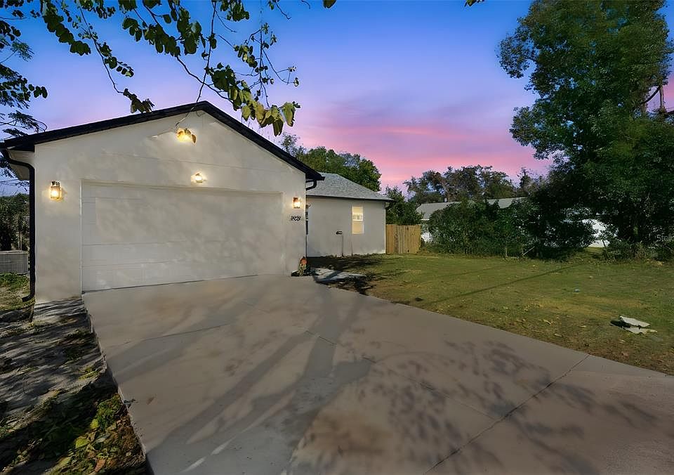 1st image of 1403 W Kaley Ave