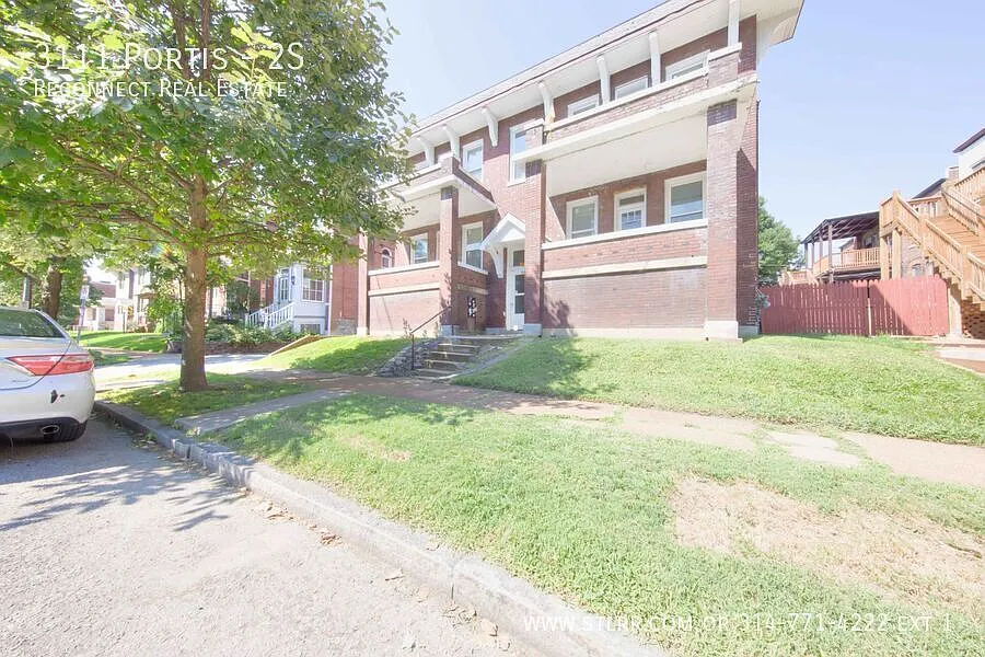 3111 Portis Ave #2S