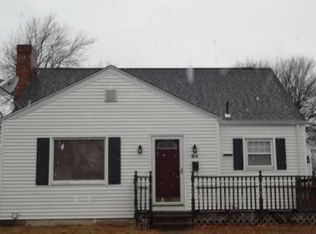 64 Riley St, Pawtucket, RI 02861