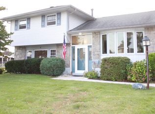 38 Ellen Dr, Bellmawr, NJ 08031