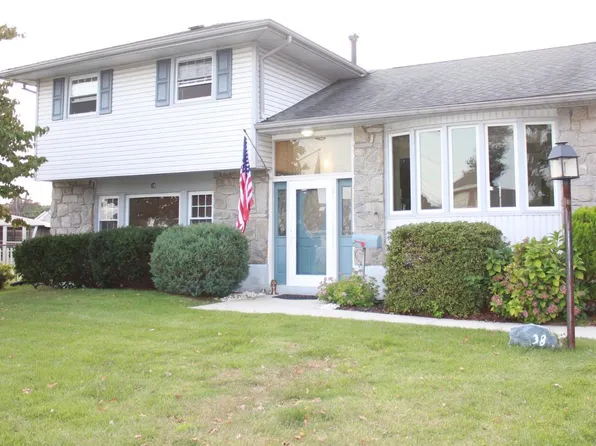 38 Ellen Dr, Bellmawr, NJ 08031