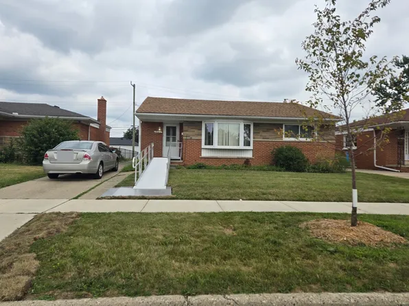 18023 Winsome Rd, Fraser, MI 48026