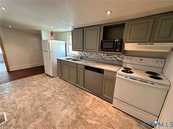 2nd image of 505 Hill St