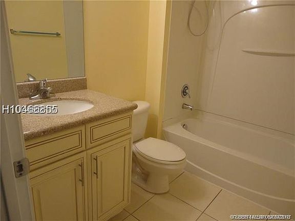 5th image of 1009 SW 15th St
